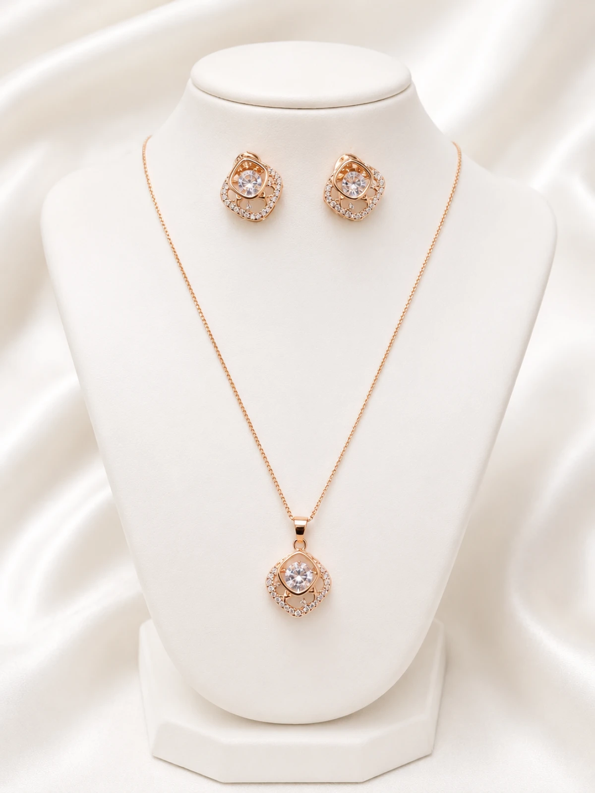 Gilded Silver Collar Set
