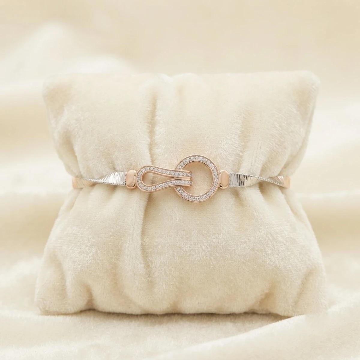 Silver Interlocking Loop Pavé Bracelet