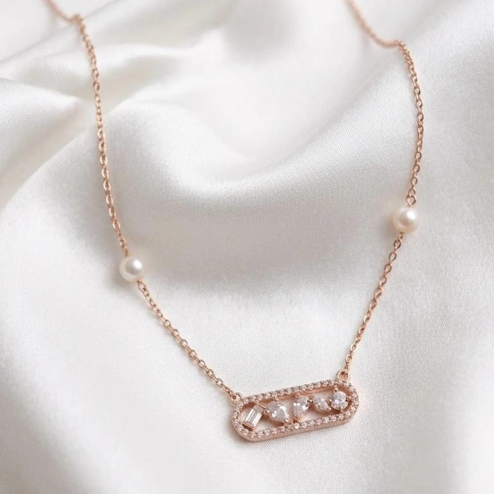 Rose Gold Mixed-Cut Stone & Pearl Station Necklace