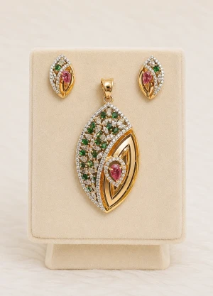 Imperial Gold Locket Set Main View