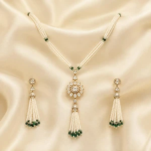 Gold Pearl & Green Stone Women’s Half Set Main View