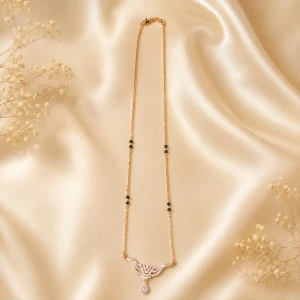 Elegant Gold Women’s Mangalsutra with Delicate Pendant Main View