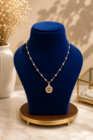 Classic Gold Figaro Chain Main View