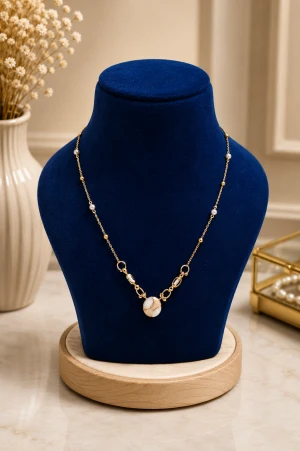 Timeless Gold Curb Chain Main View