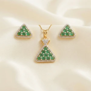 Gold Women’s Emerald Pendant Set Main View