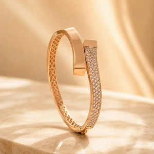 Rose Gold Elegant Women’s Bracelet Main View