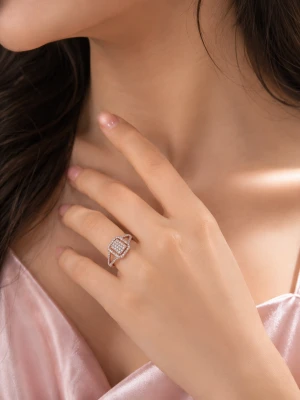 Starlight Twisted Pavé Diamond Band Main View