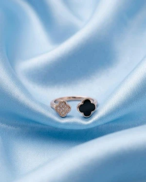 Silver Dual Clover Black & Pavé Ring Gallery View