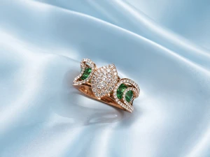 Elegant Women’s Diamond Ring with Emerald Green Accents Main View